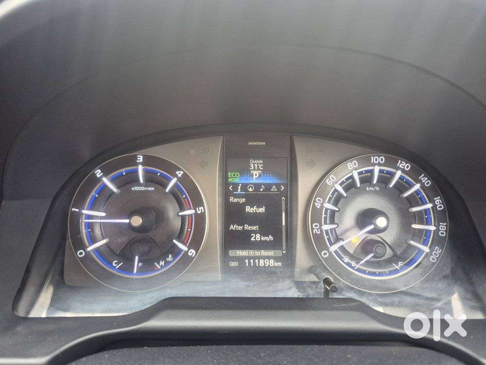 Toyota Innova Crysta 2.8 Zx At, 2016, Petrol