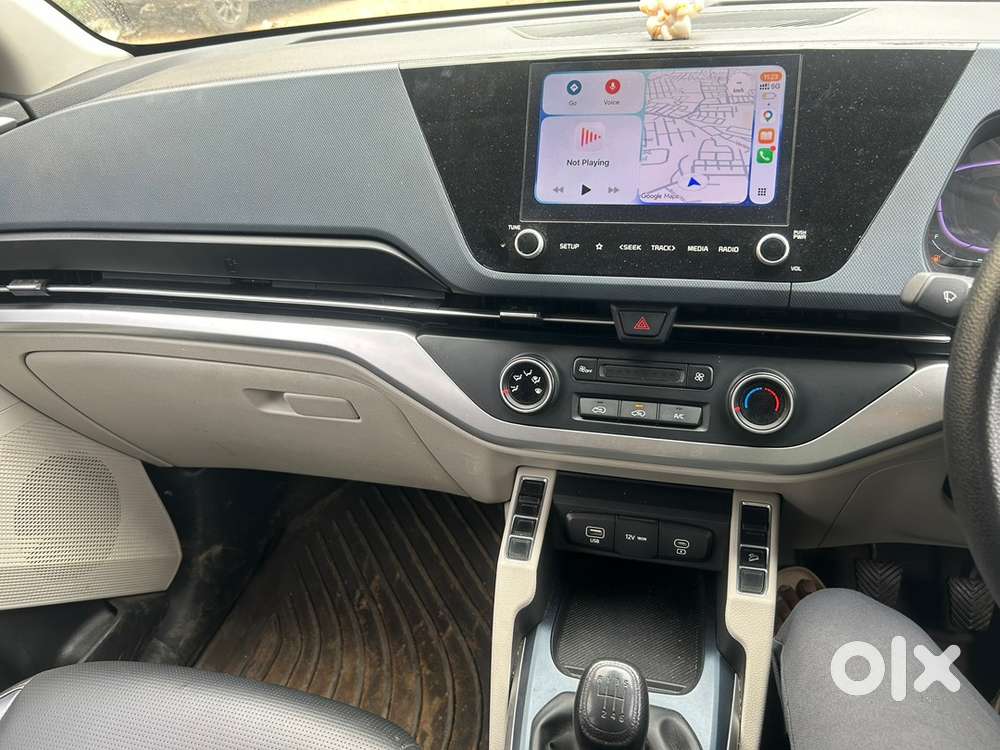 Kia Carens Petrol 2025