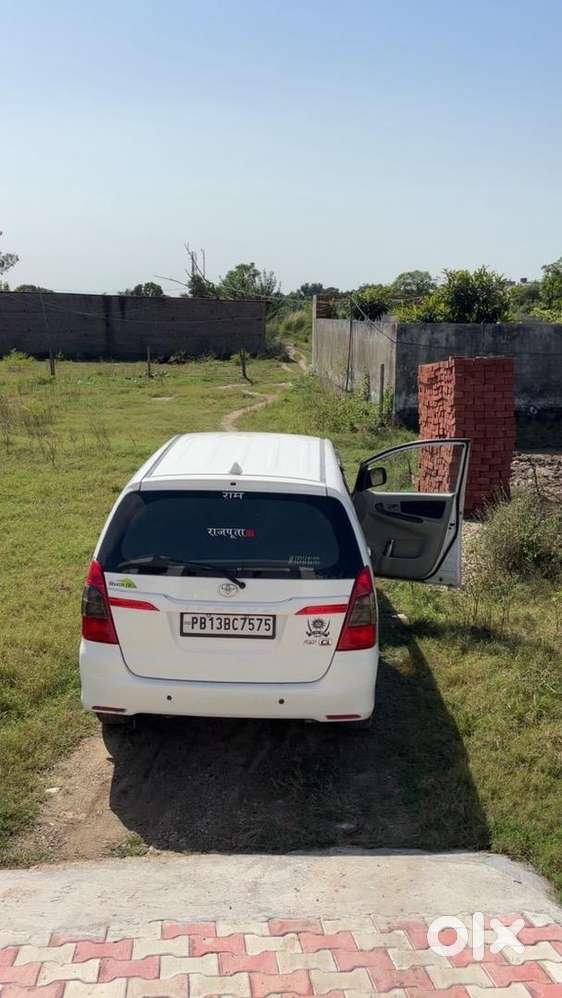 Toyota Innova 2014 Diesel Well Maintained