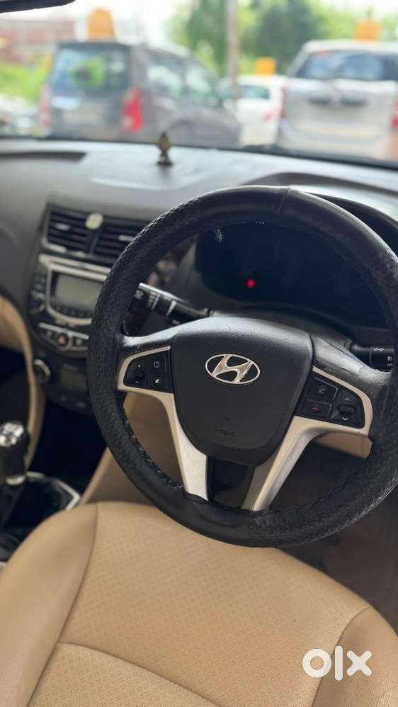 Hyundai Petrol Manual 2011