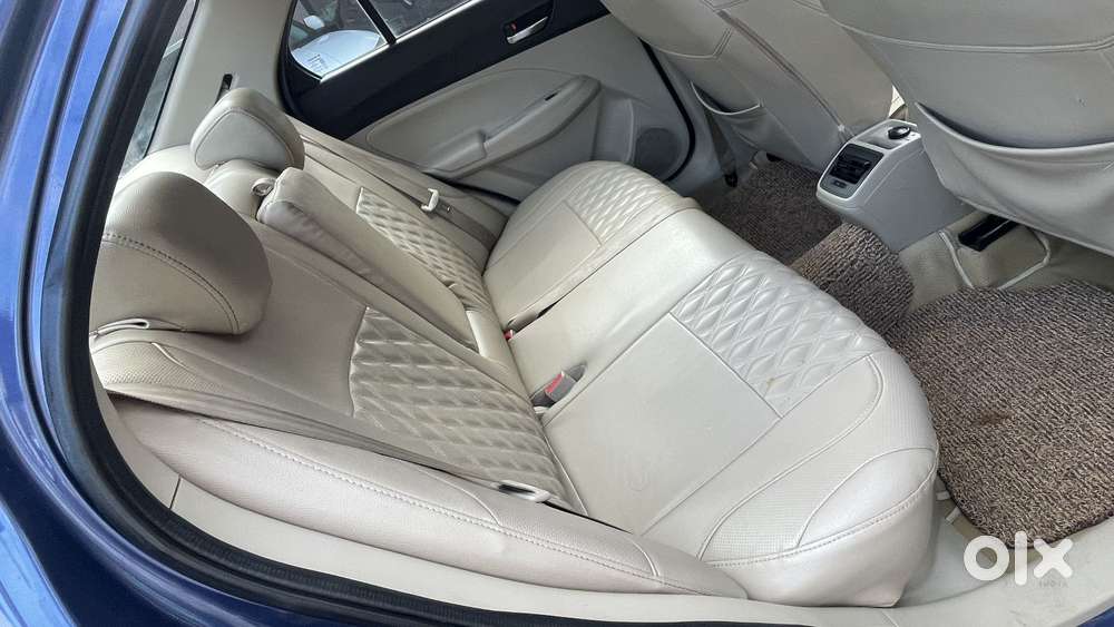 Maruti Suzuki Swift Dzire 1.2 Vxi Bsiv, 2022, Petrol