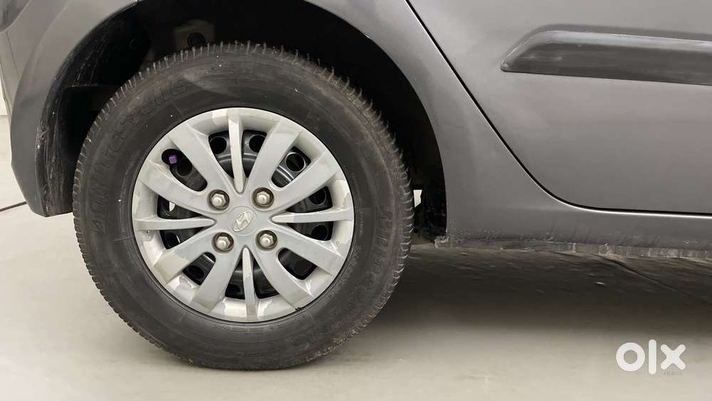 Hyundai I10 Sportz 1.1 Irde2, 2016, Petrol