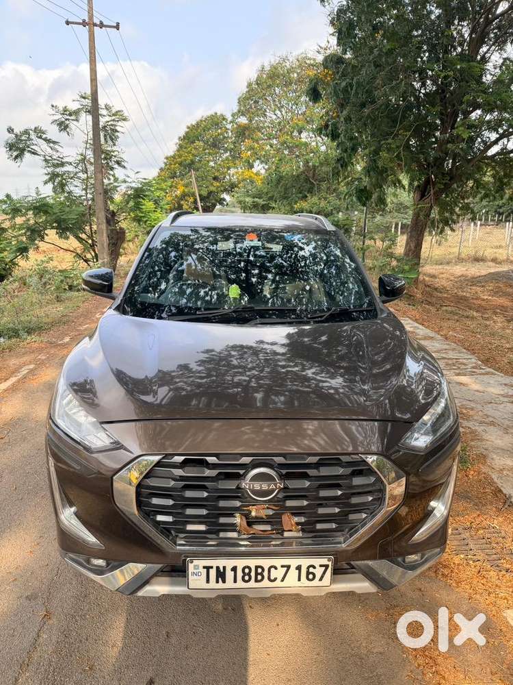 Nissan Magnite Modern Suv Petrol Good Condition