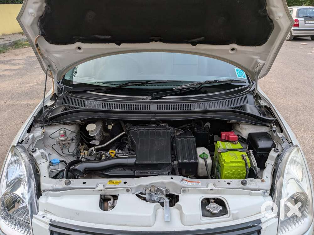 Maruti Suzuki Swift Dzire 1.2 Vxi Bsiv, 2010, Petrol