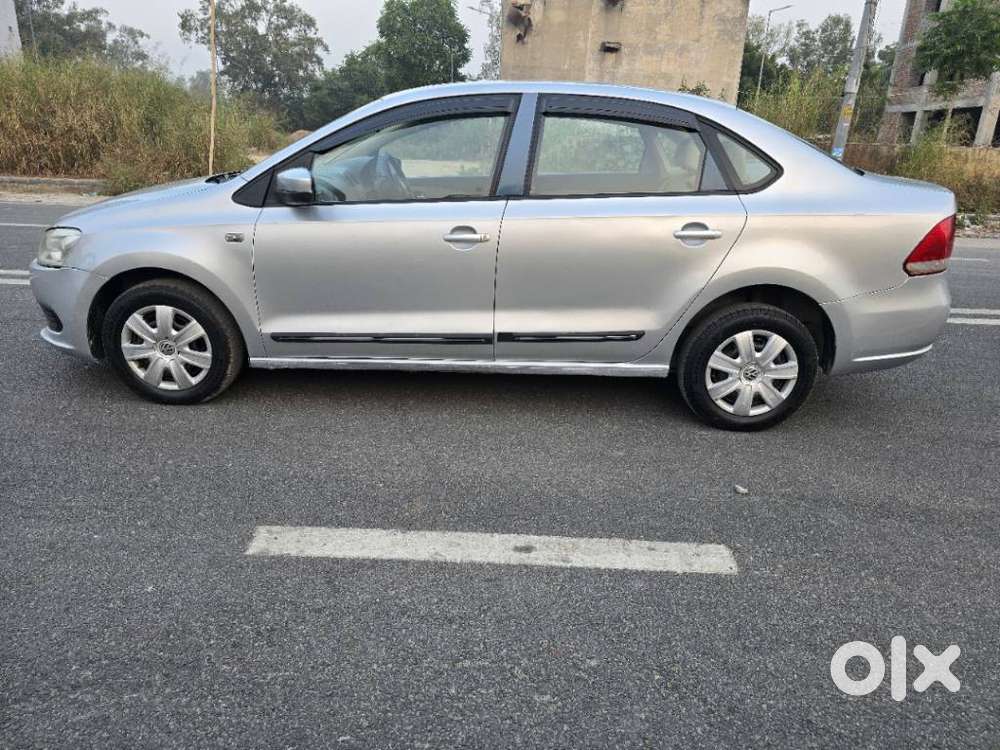 Volkswagen Vento 2010-2013 Petrol Comfortline, 2011, Petrol