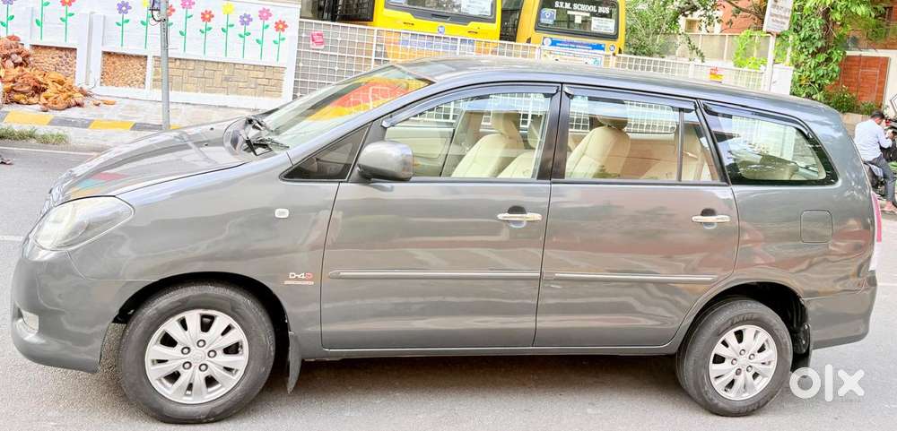 Toyota Innova 2.0 Vx 8 Str, 2011, Diesel