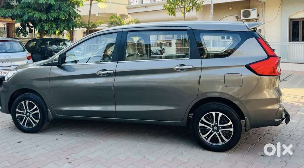 Maruti Suzuki Ertiga 1.5 Zxi Plus Shvs, 2022, Petrol
