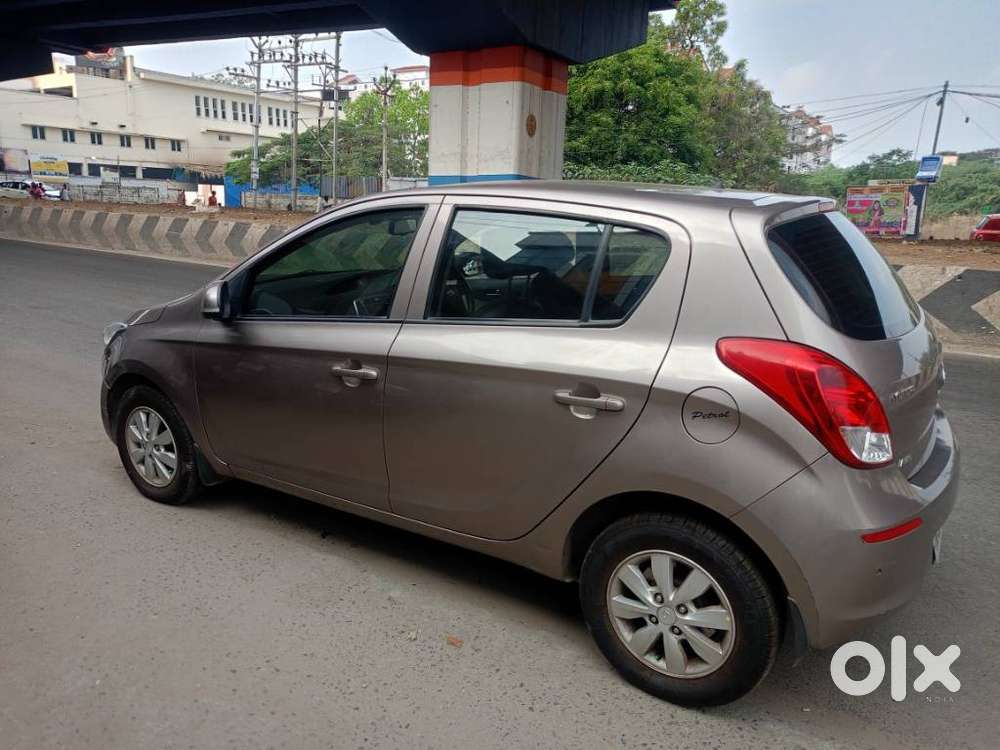 Hyundai I20 Sportz Plus Cvt, 2013, Petrol