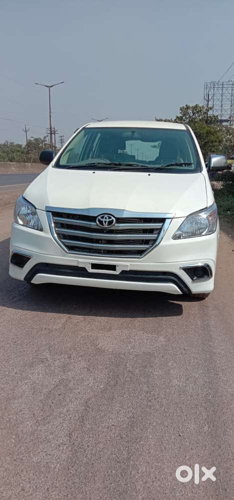 Toyota Innova 2009-2011 2.5 E 8 Str, 2012, Diesel
