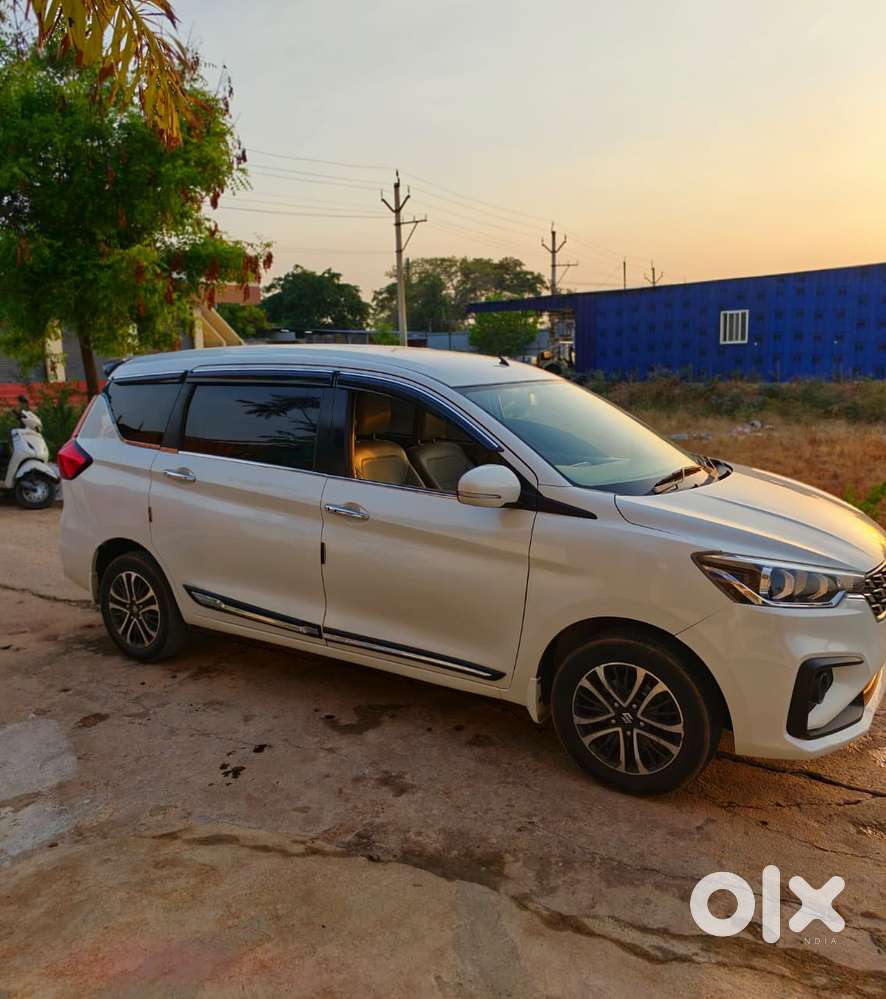 Maruti Suzuki Ertiga Zxi Plus Shvs, 2022, Petrol