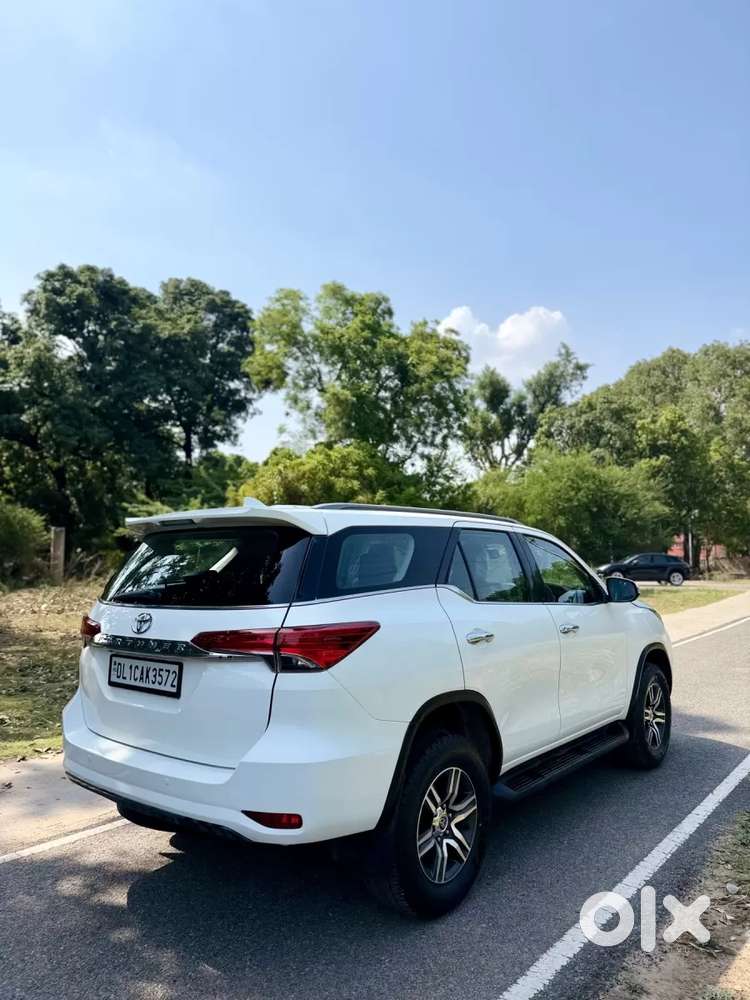 Toyota Fortuner 4x2 At, 2019, Diesel