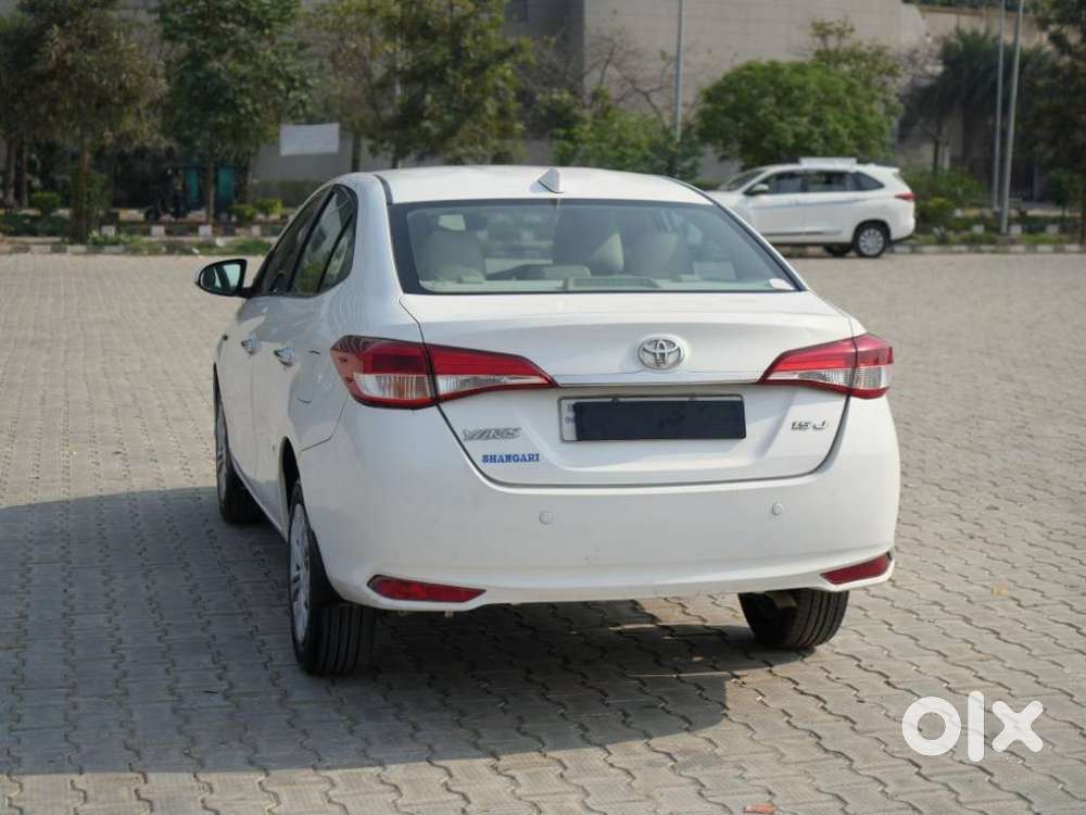 Toyota Yaris J Cvt, 2018, Petrol