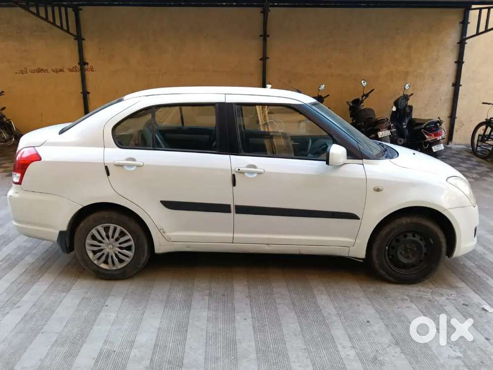 Maruti Swift Dzire Vxi Cng તાત્કાલિક ધોરણે ઘરઘરાવ સારી ગાડી વેચવાની છે