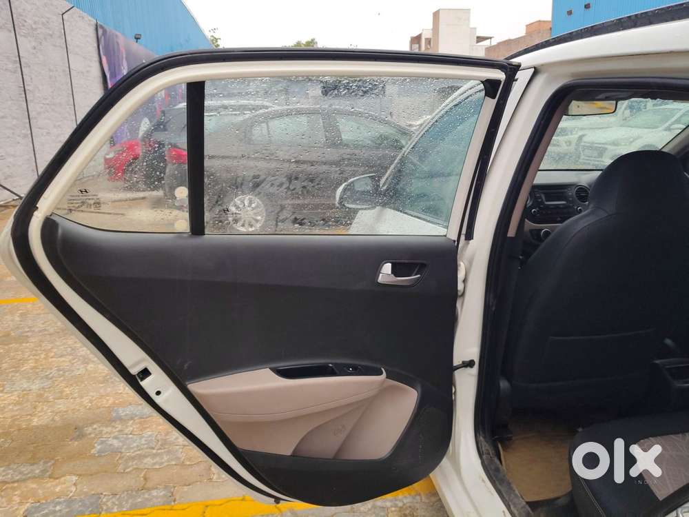 Hyundai Grand I10 1.2 Kappa Sportz, 2015, Petrol