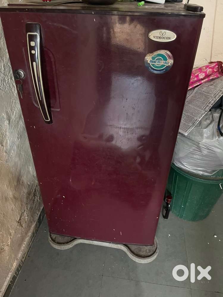 Videocon Single Door Refrigerator (Working Condition) + Free Stand