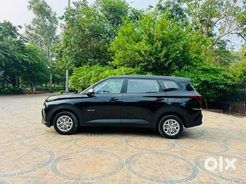 Kia Carens G1.5 6mt Gravity, 2025, Petrol