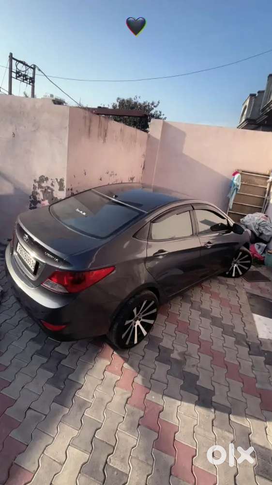 Hyundai Verna 1.6 Crdi Manual 2012