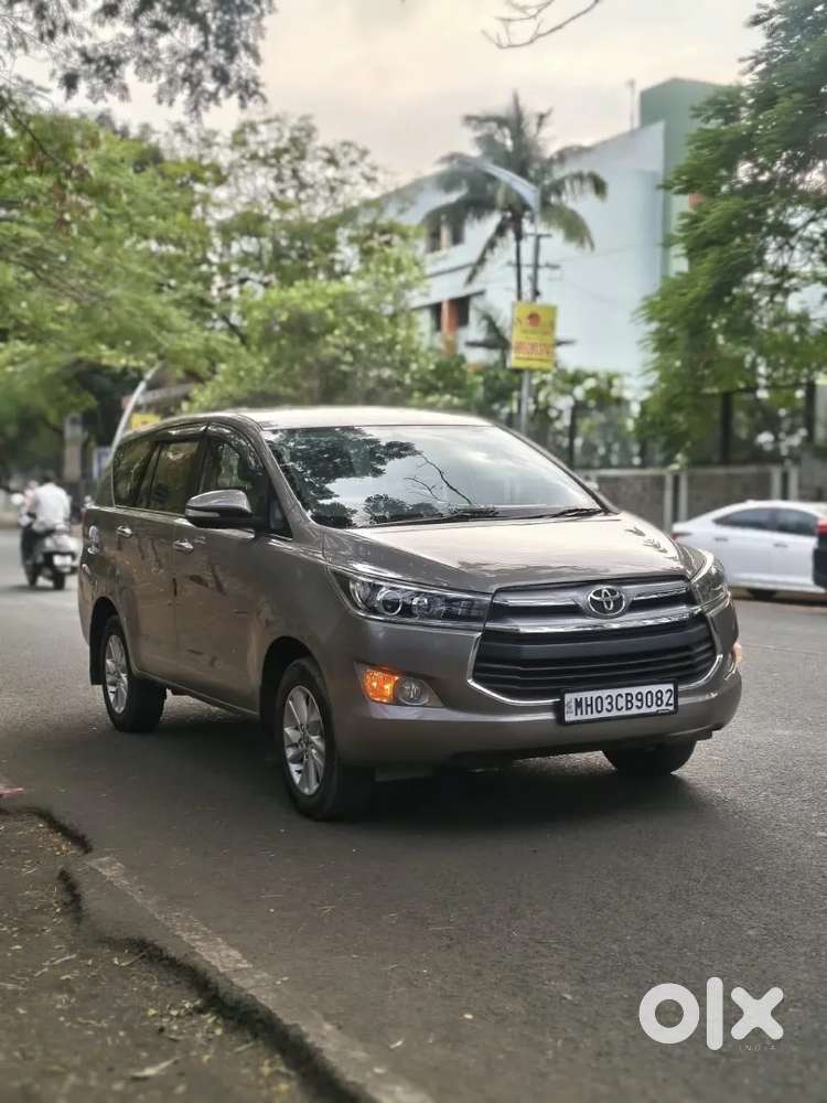 Toyota Innova Crysta 2.4 V 7 Str, 2016, Diesel