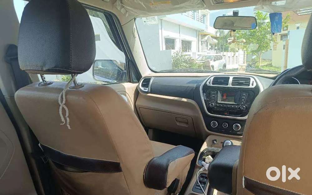 Urgent Sale Mahindra Tuv 300 Diesel 2018 Well Maintained