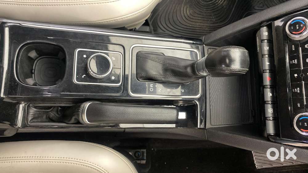 Mahindra Xuv700 2.0 Ax 7 Petrol At Str, 2022, Petrol