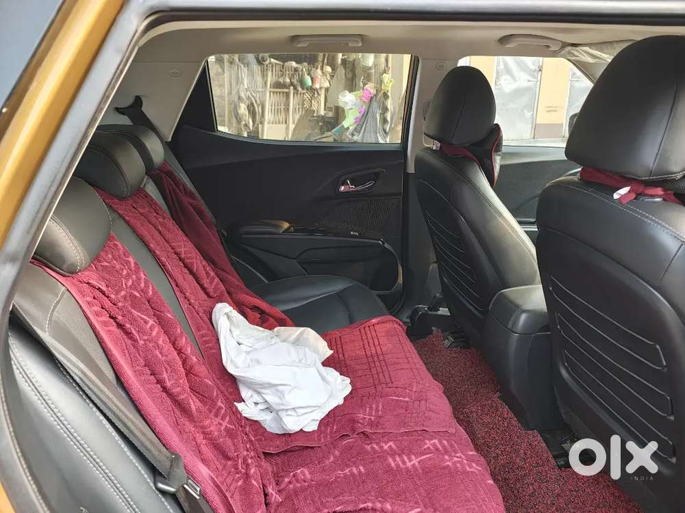 Mahindra Xuv300 Turbosport 2024 Petrol 11453 Km Driven