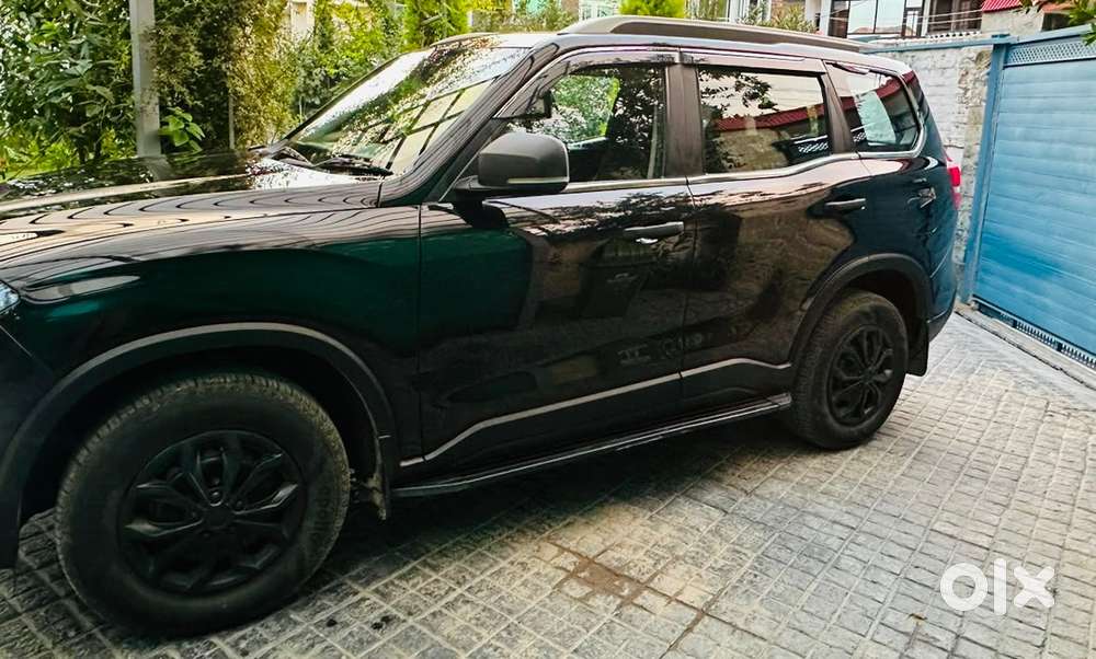 Mahindra Scorpio-n Z2 Diesel 2024 Manual