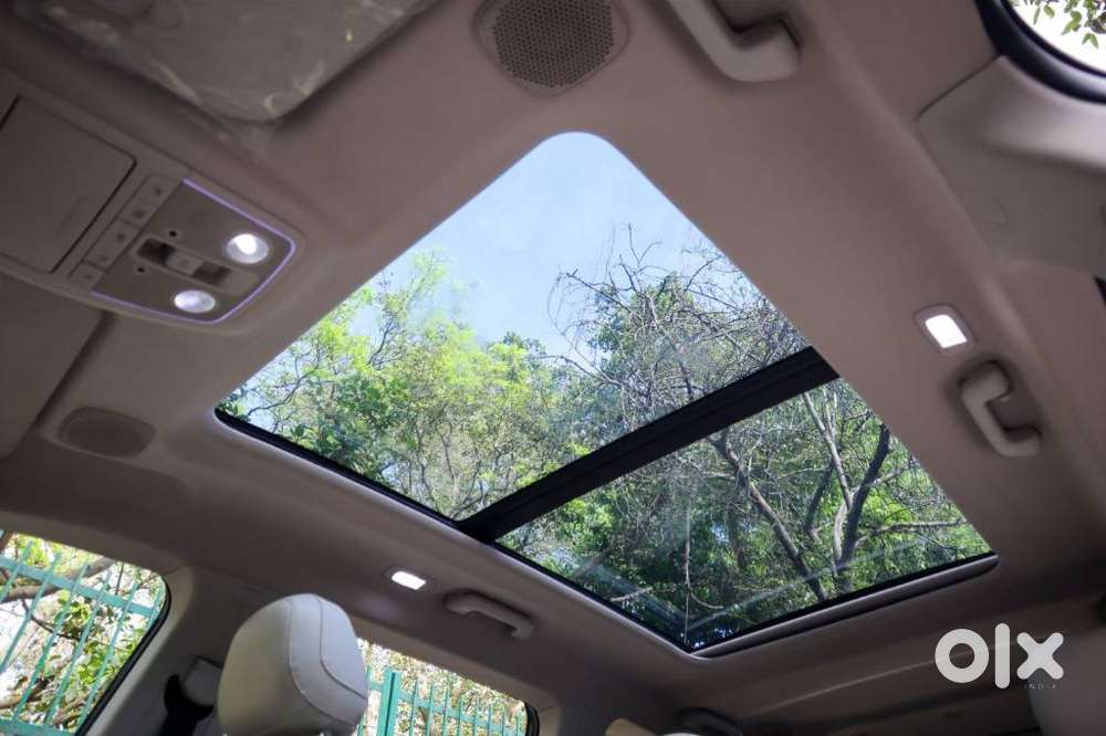 Mahindra Xuv700 2.0 Ax 7 Petrol At Luxury Pack Str, 2024, Petrol