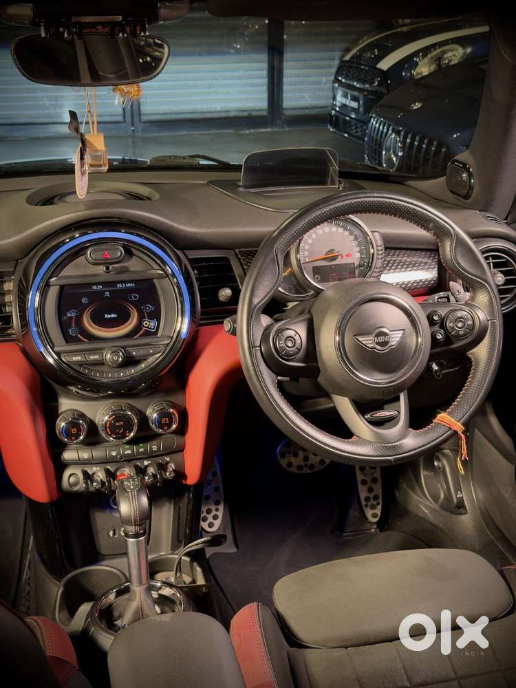 Mini Cooper 3 Door John Works, 2017, Petrol