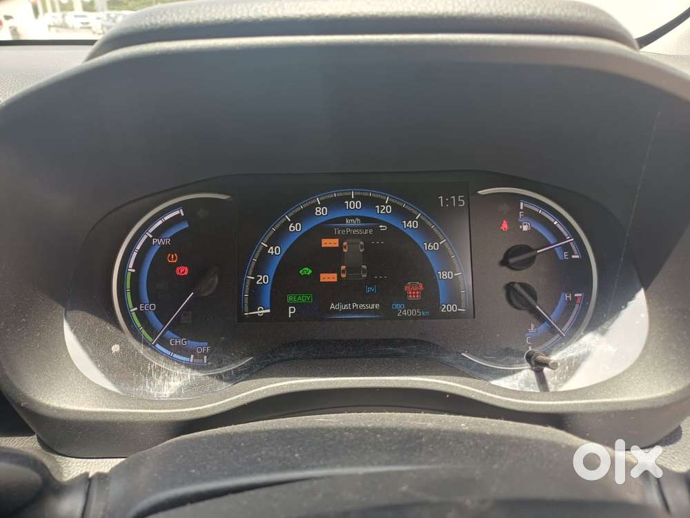 Toyota Innova Hycross 2.0 Vx Hybrid 8 Str, 2023, Electric