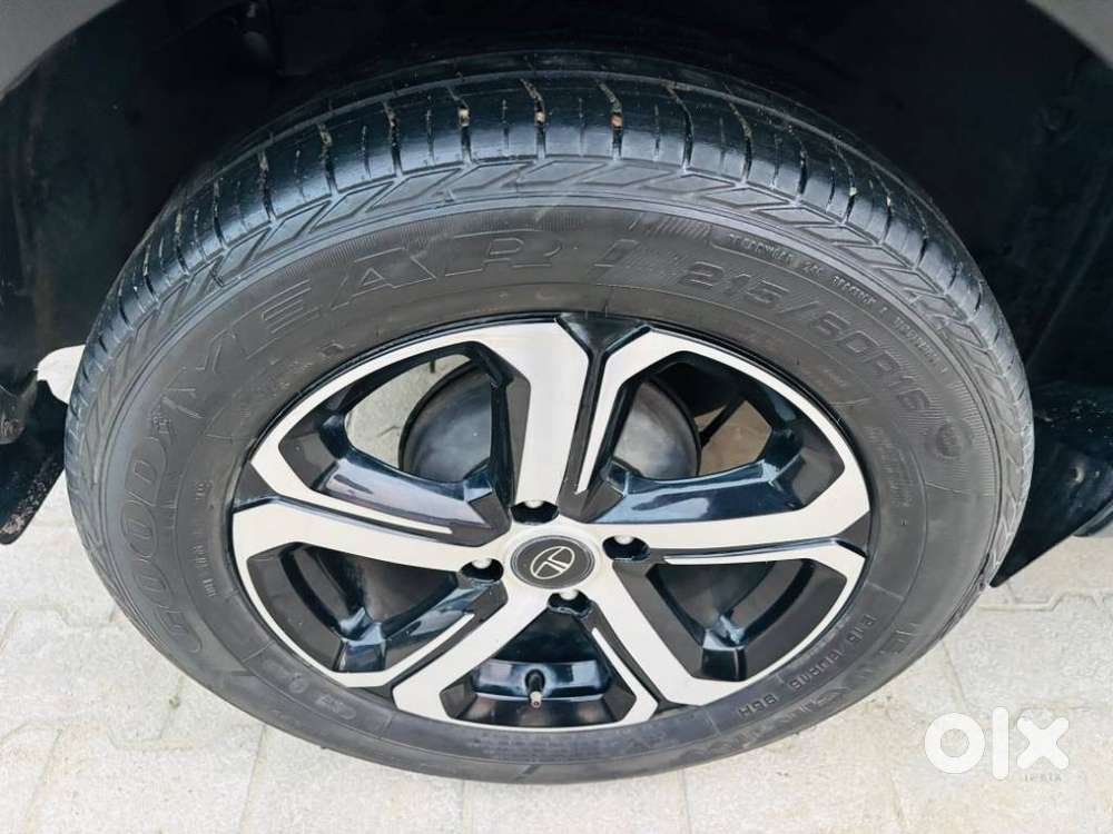 Tata Nexon 1.2 Revotron Xza Plus Premium, 2022, Petrol
