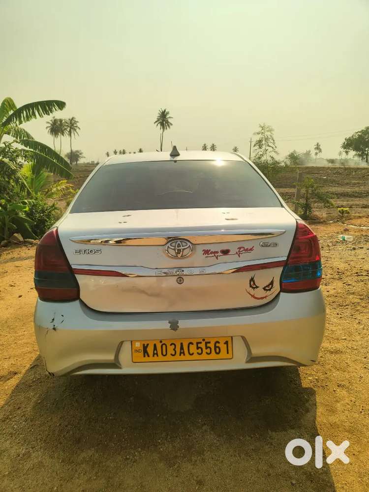Toyota Etios 2015 Diesel 180000 Km Driven