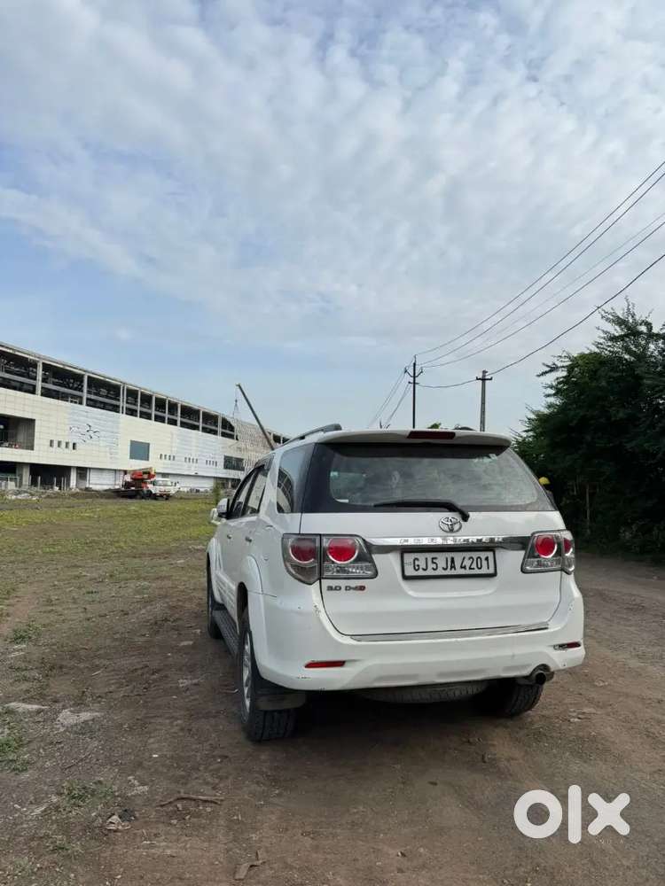 Toyota Fortuner 2012 Manual