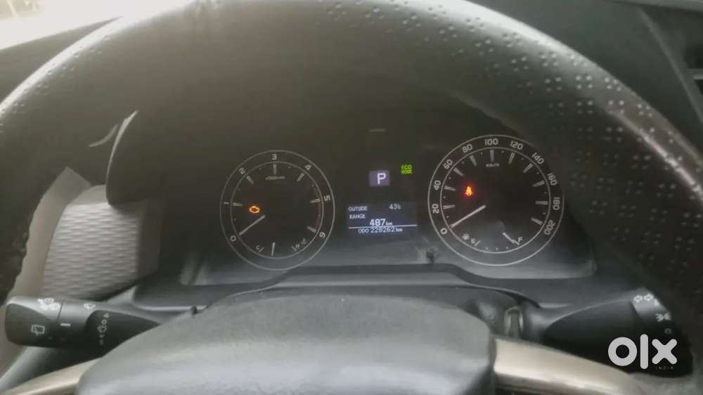 Toyota Innova Crysta 2016 Diesel 228262 Km Driven