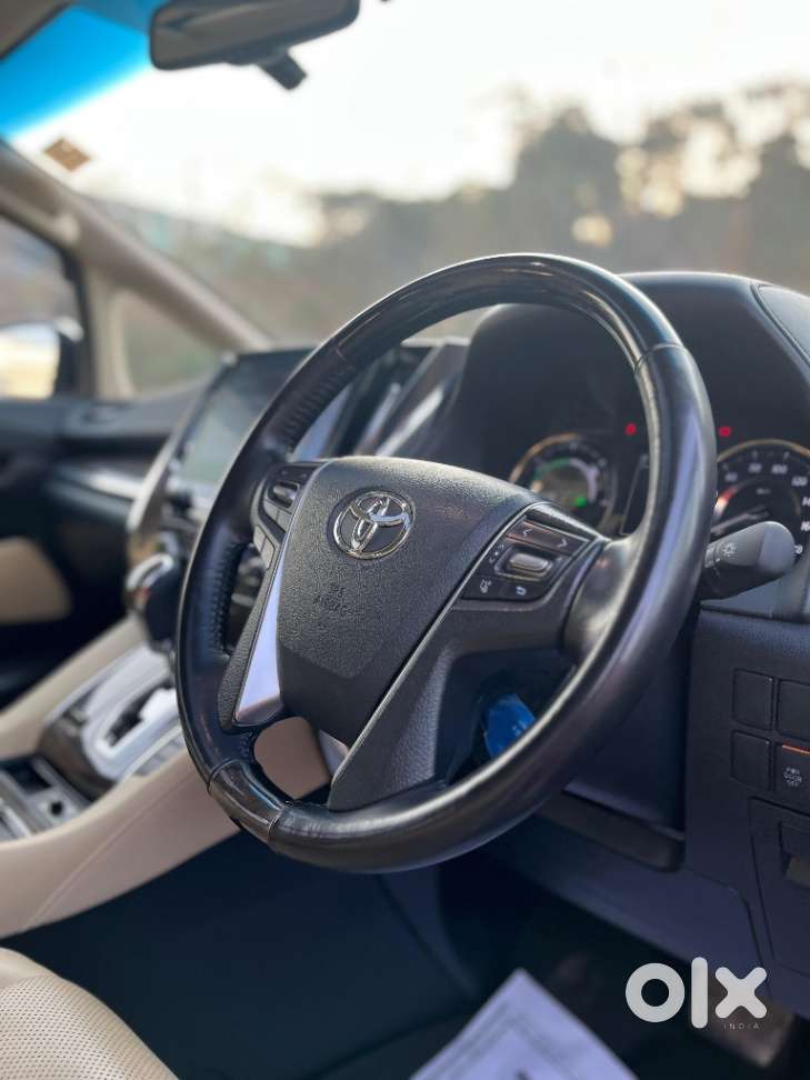 Toyota Vellfire 2.5 Hybrid, 2020, Petrol