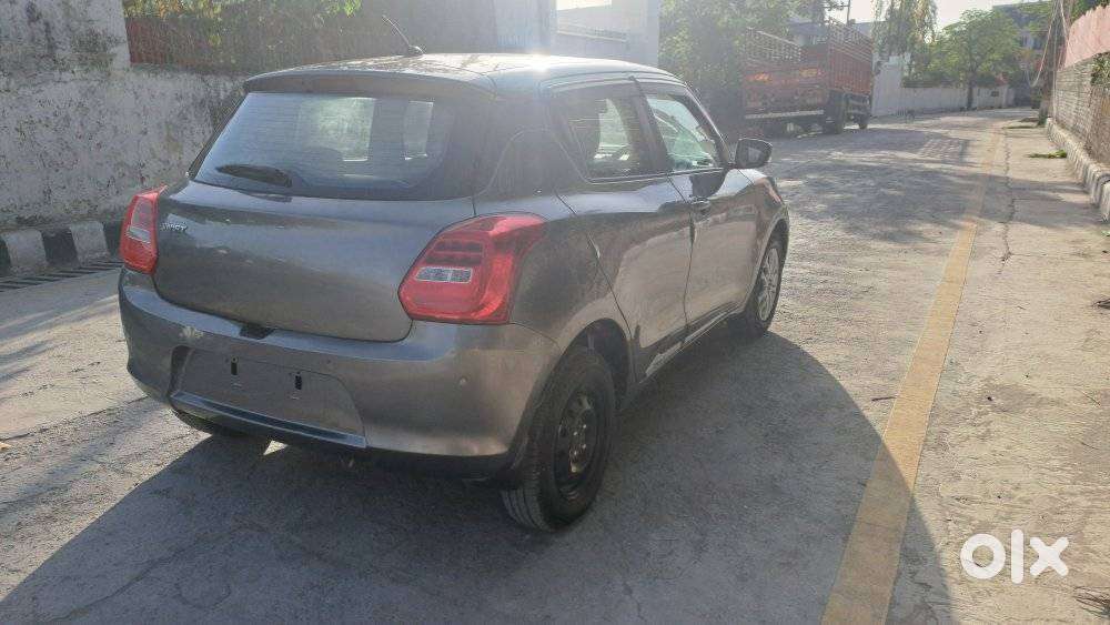 Maruti Suzuki Swift 1.3 Zxi, 2023, Petrol