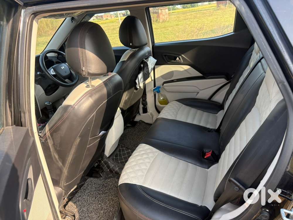 Mahindra Xuv300 2023 Diesel Well Maintained
