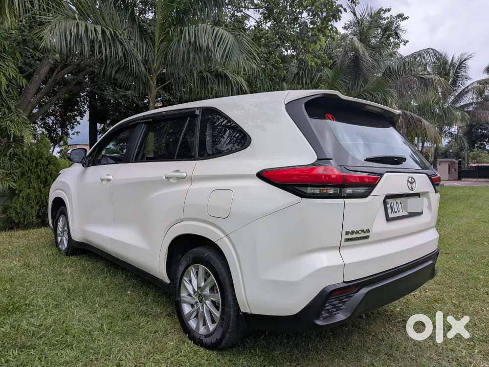 Toyota Innova Hycross Gx 2024 Petrol