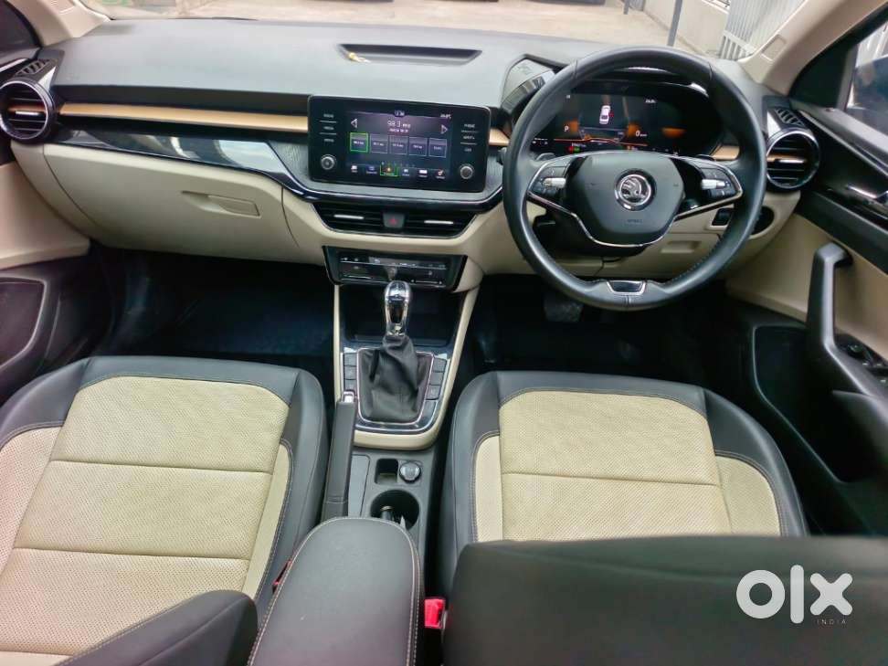 Skoda Slavia 1.0 Tsi Style At, 2024, Petrol