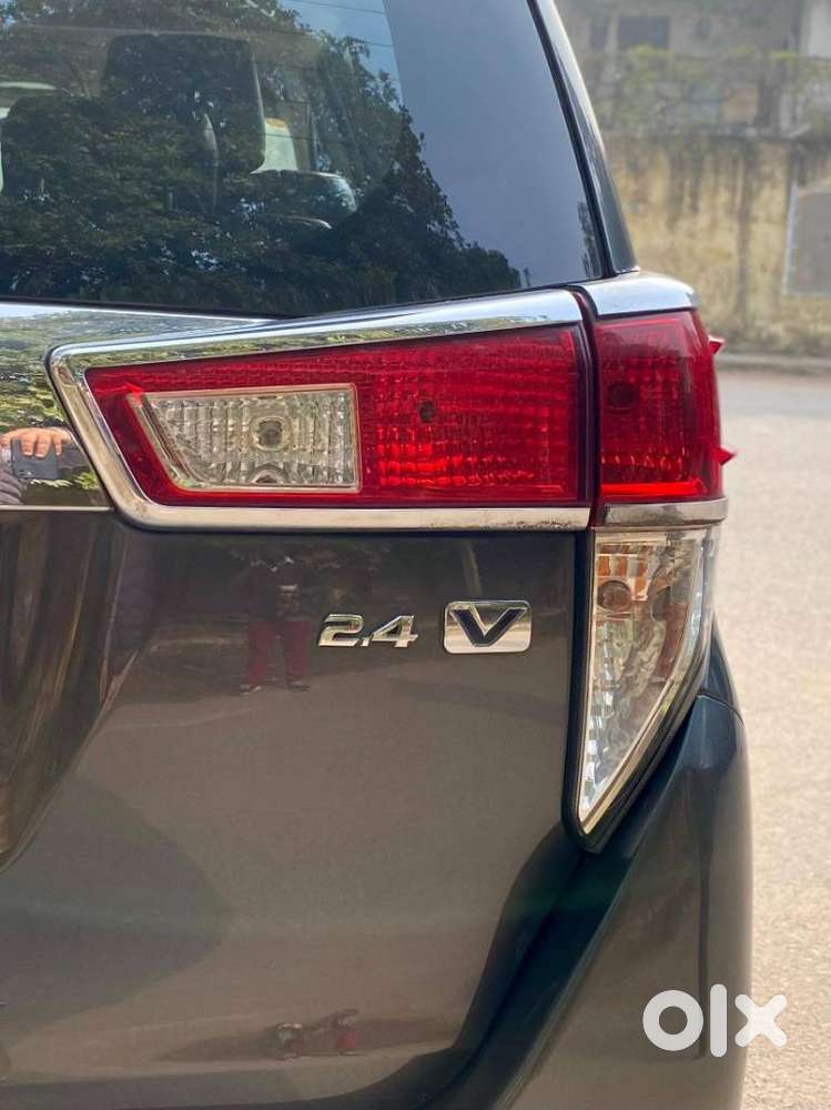 Toyota Innova Crysta 2.4 Vx Mt, 2018, Diesel