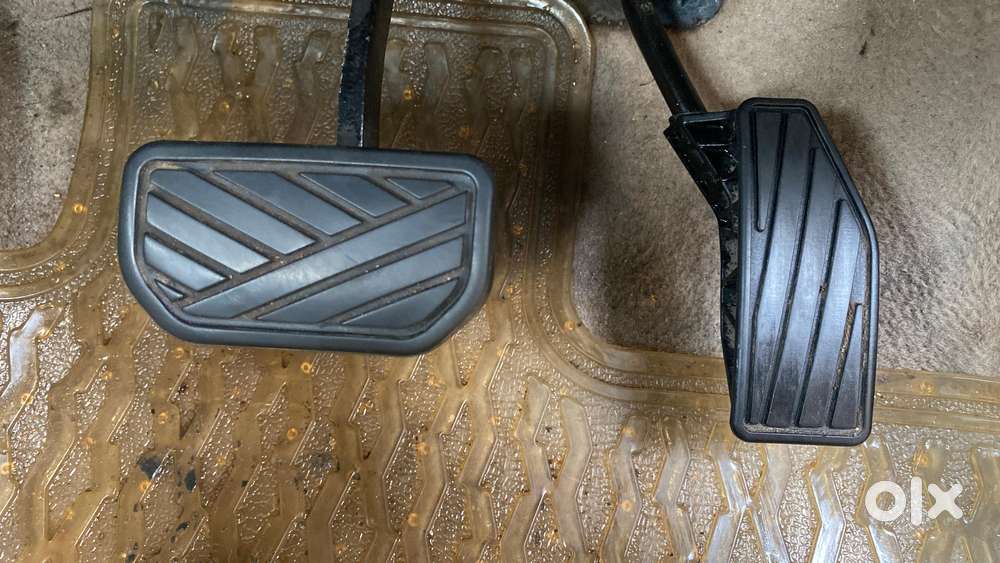 Maruti Suzuki Swift Dzire Zxi + Amt, 2018, Petrol