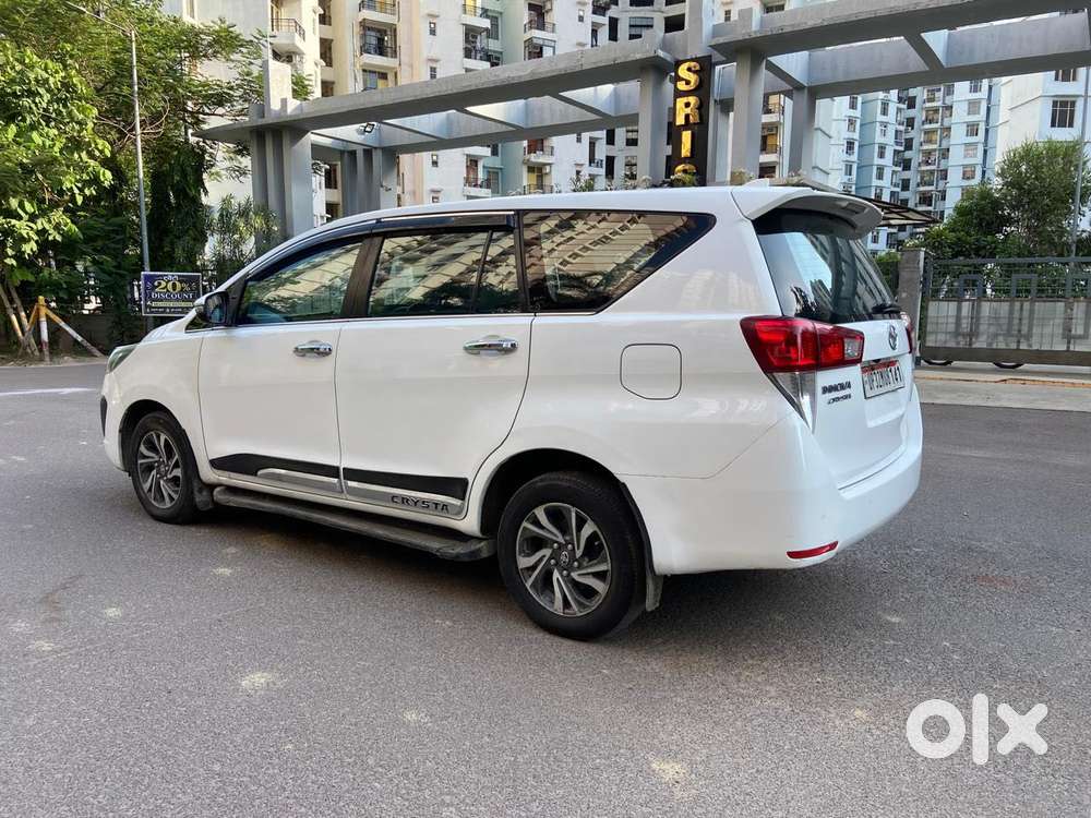 Toyota Innova Crysta 2.4 G Mt, 2022, Diesel