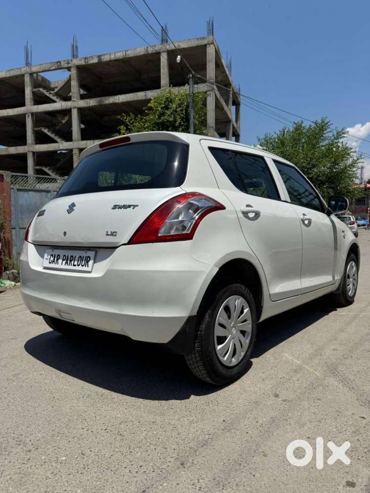 Maruti Suzuki Swift Lxi Optional-o, 2014, Petrol