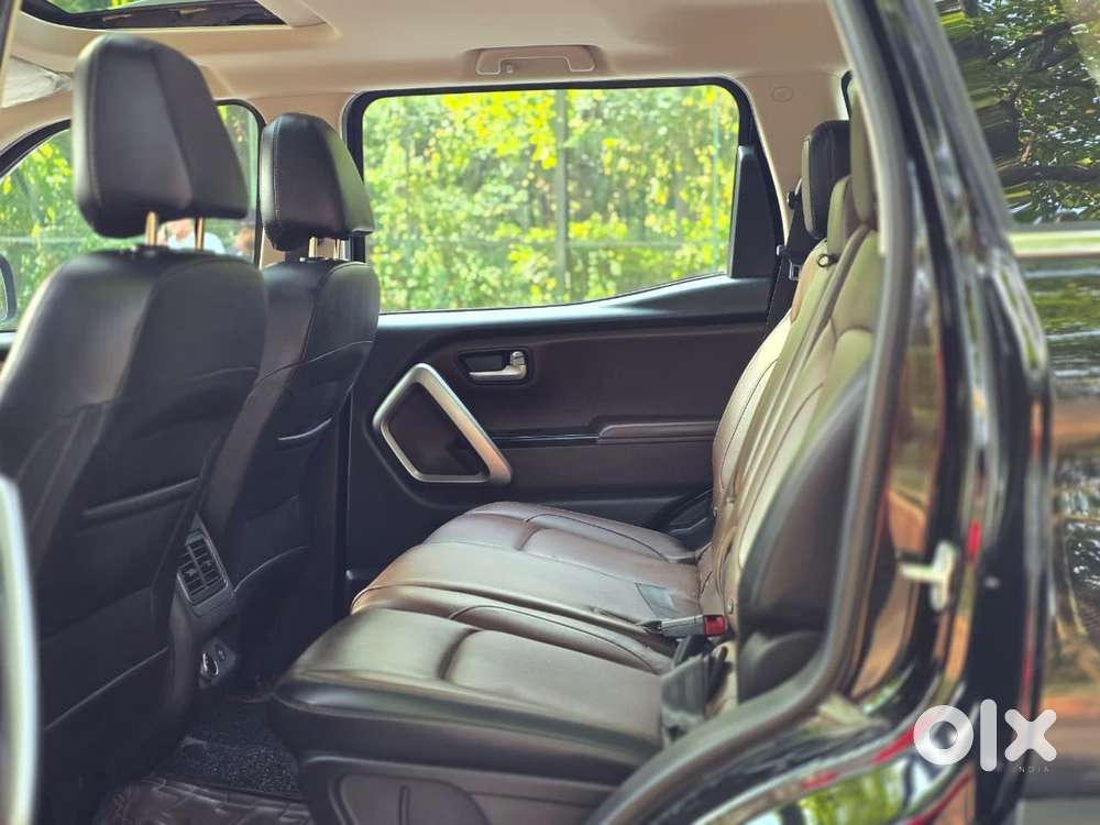 Mahindra Scorpio N Z8 Select Diesel At 2wd 7-seater, 2025, Diesel