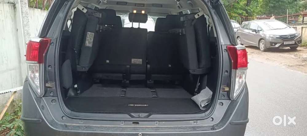 Toyota Innova Crysta