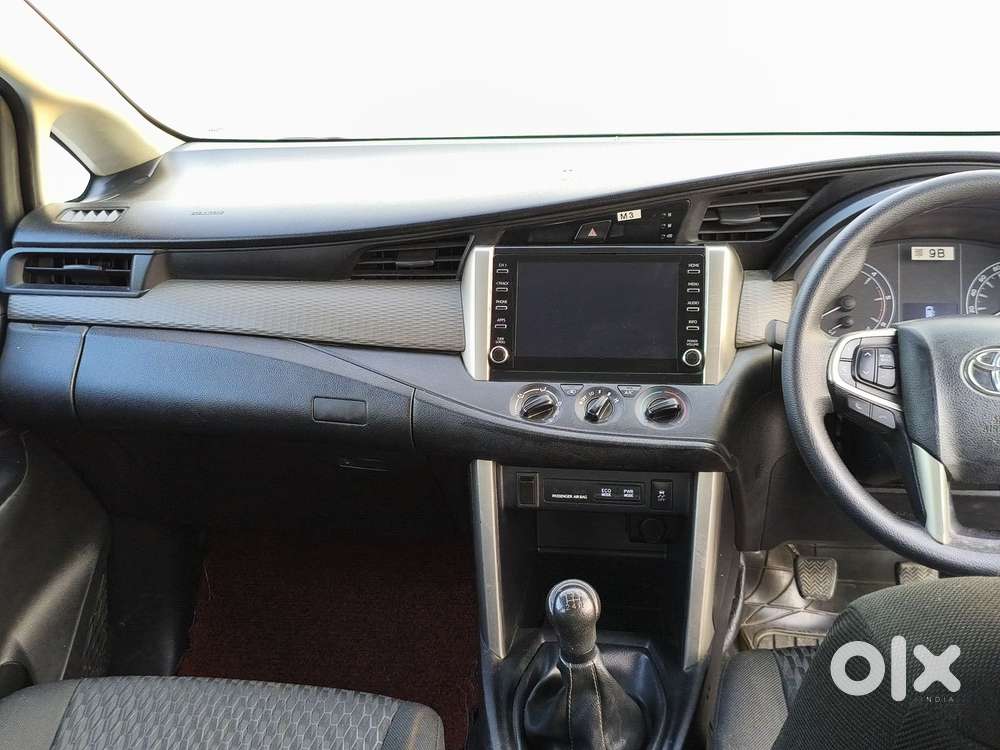 Toyota Innova Crysta 2.4 G Mt, 2022, Diesel