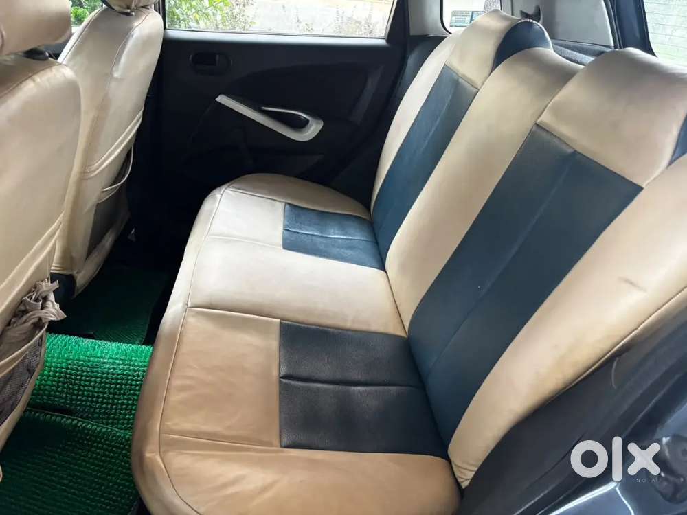 Ford Figo Petrol Lxi 2011 Model