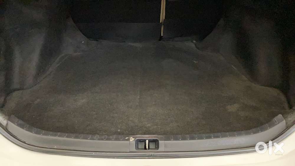 Toyota Corolla Altis 2013-2017 Vl At, 2014, Petrol