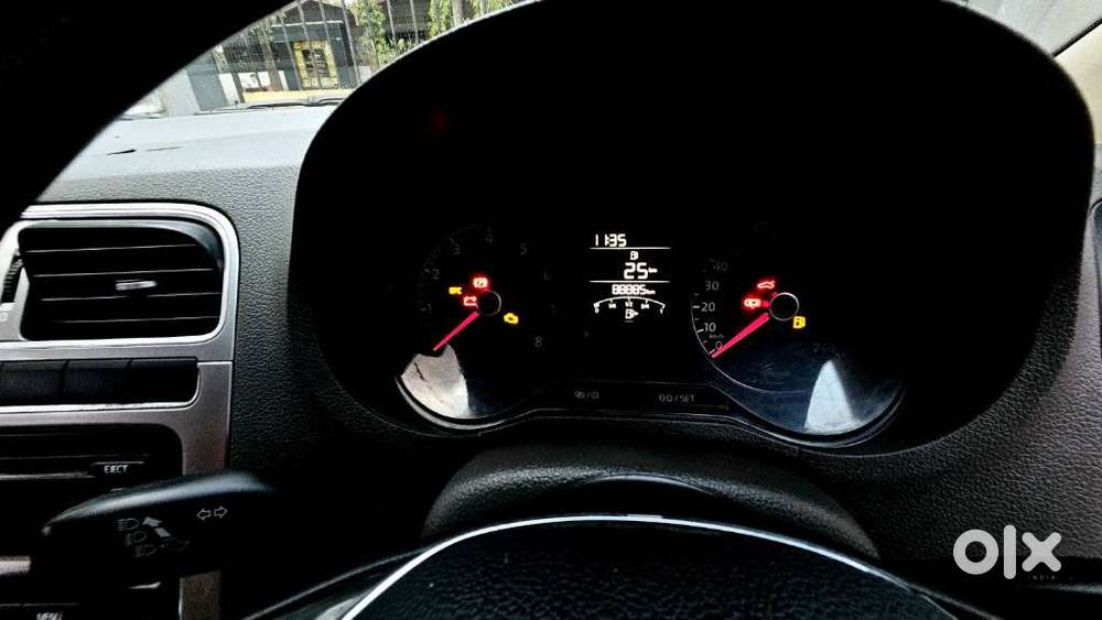 Volkswagen Vento 2010-2013 Petrol Highline, 2014, Petrol