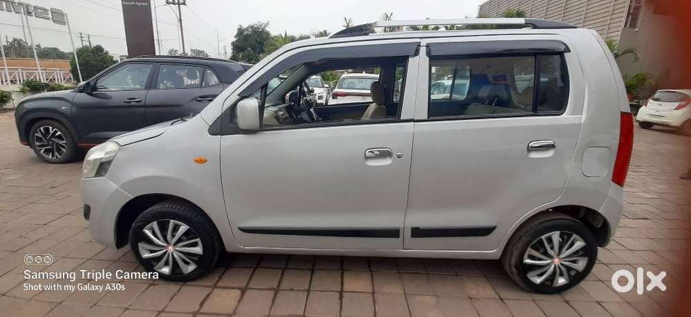 Maruti Suzuki Wagon R Vxi Optional, 2017, Petrol