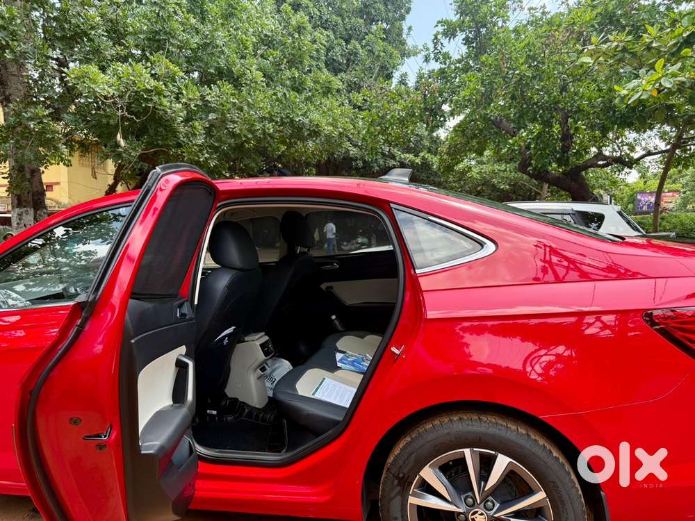 Skoda Slavia 1.0 At Petrol Top Model 2025